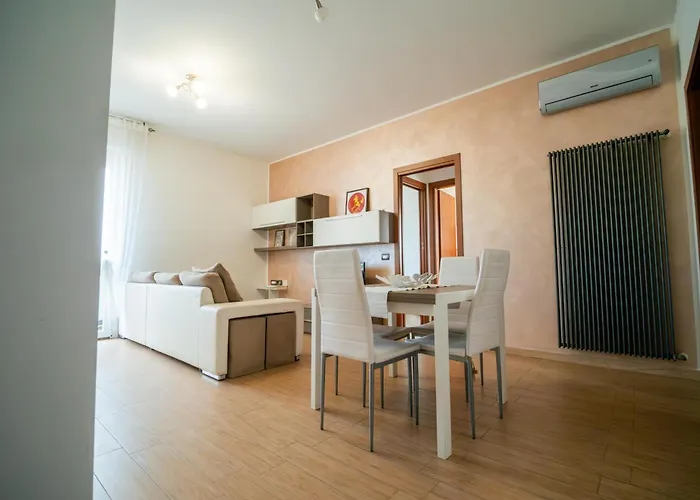Senna - Sleeps 6 - Near Ferrari Apartmán